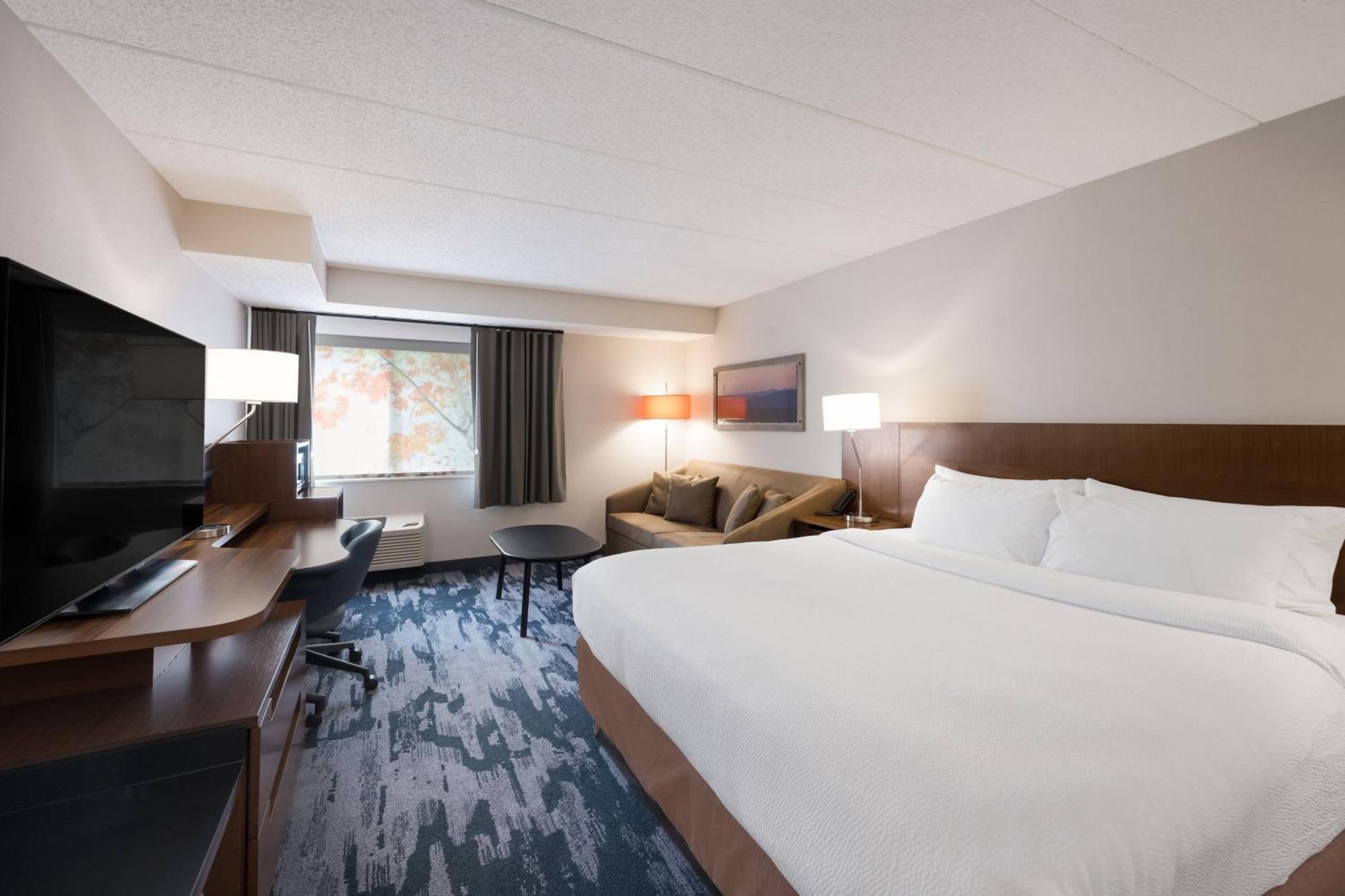 Fairfield By Marriott Hotel 3*