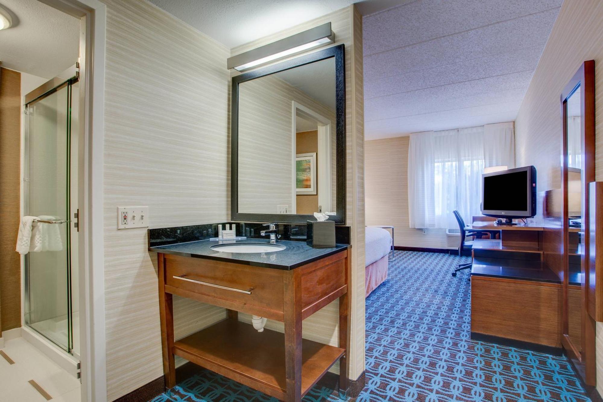 Hotel Fairfield By Marriott 3*